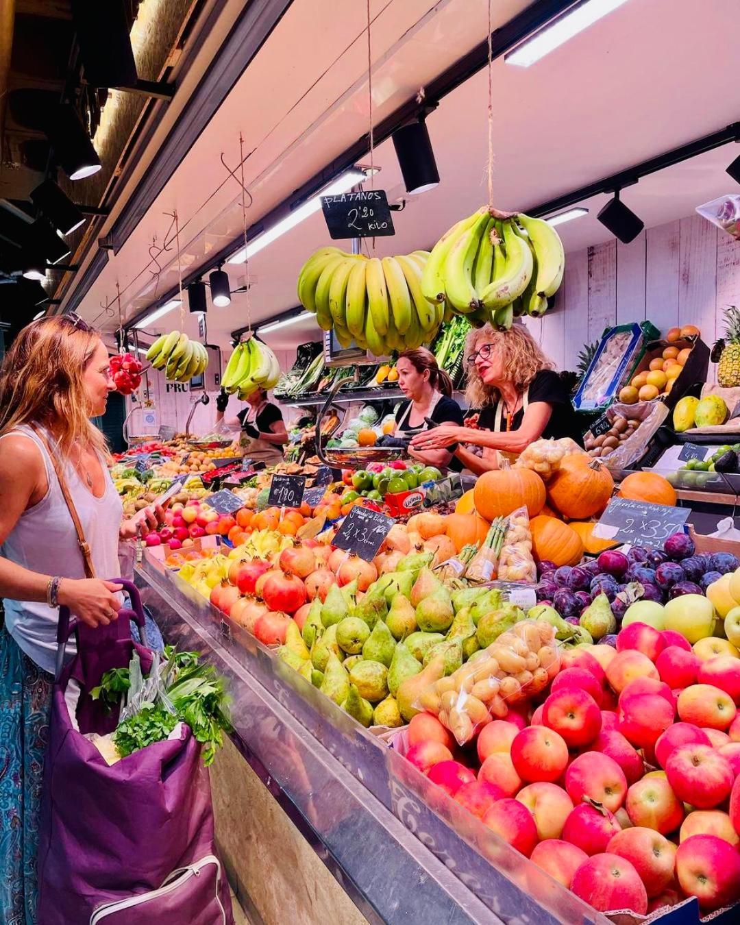Desconecta Junto Al Mercado Central De Alicante Kültér fotó